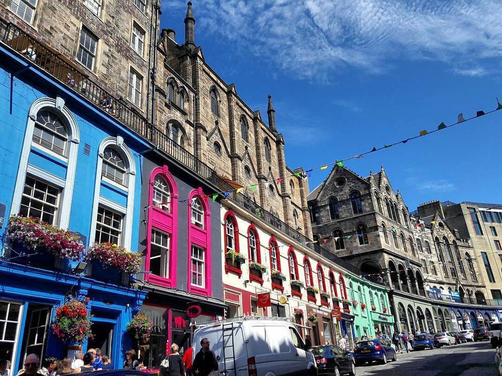 littlefishtours's tweet image. We love this shot looking up to Victoria Terrace that @blu.font took whilst out on tour with us.
.
.
.
#followthef… ift.tt/2wjI3oN