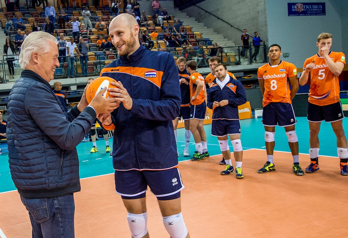 volleybalnl's tweet photo. Goed nieuws! Er komt een #Plein14 voor de oude basisschool van Jasper Diefenbach🎊👊 Dank voor jullie donaties!👍 https://t.co/MkjB8pytJU