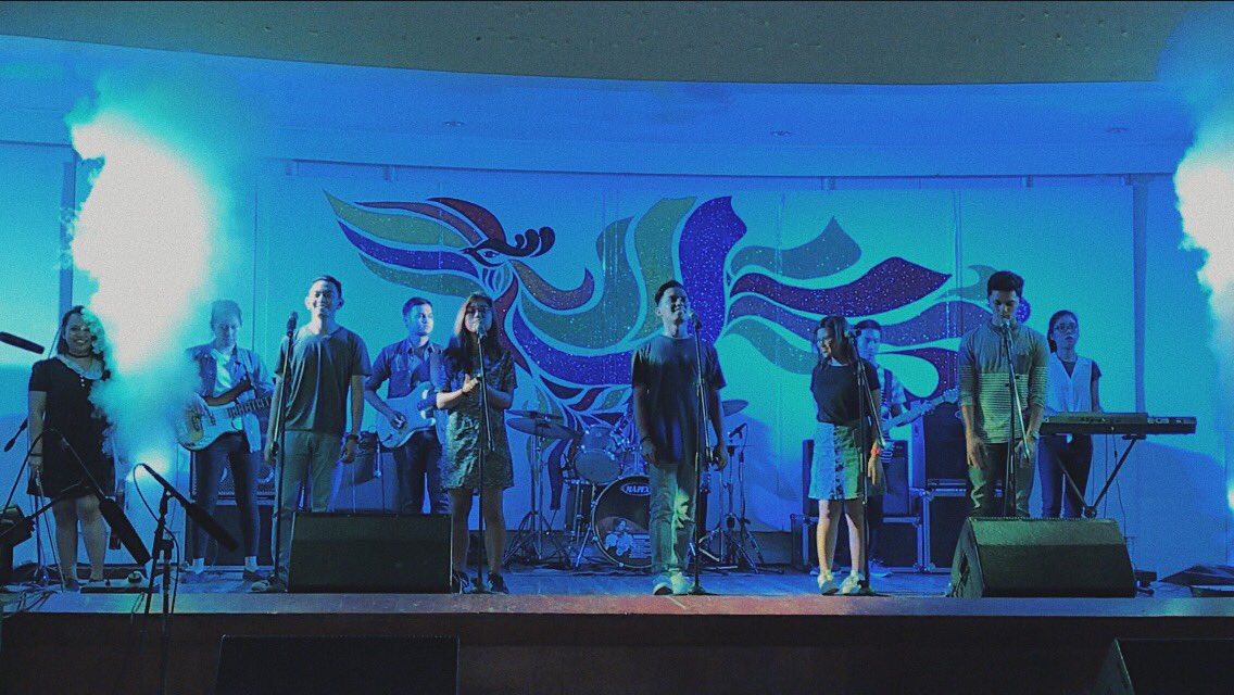ellsalvarez's tweet photo. Overwhelmed 💕 #Himig2017 https://t.co/9oyza5MCOi
