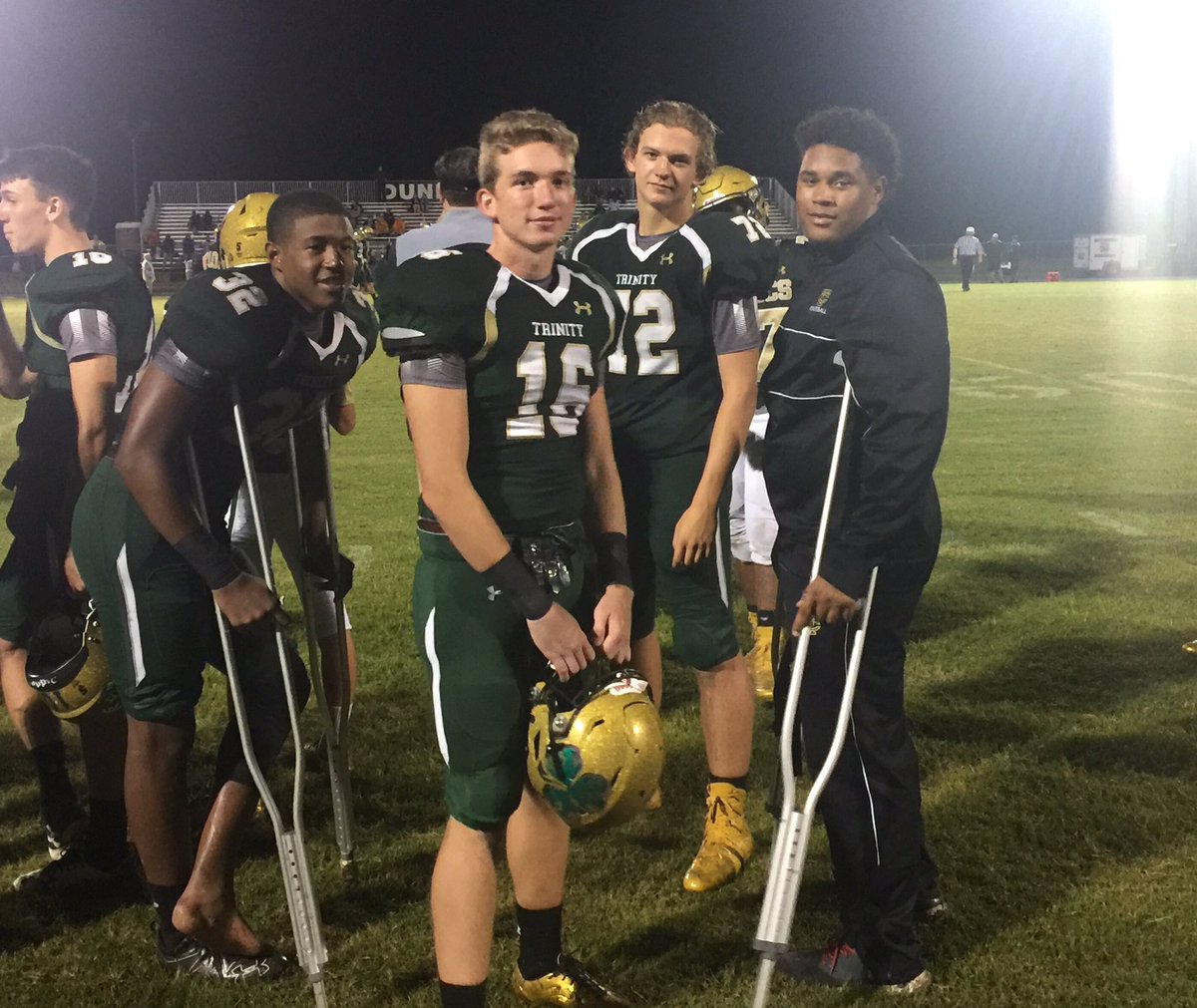Liza29294106's tweet photo. Loved seeing @hunterbates34 take the field with the Celtics #RestoreTheBlock #16ItsAFamilyThing https://t.co/XsIKyWXMOK