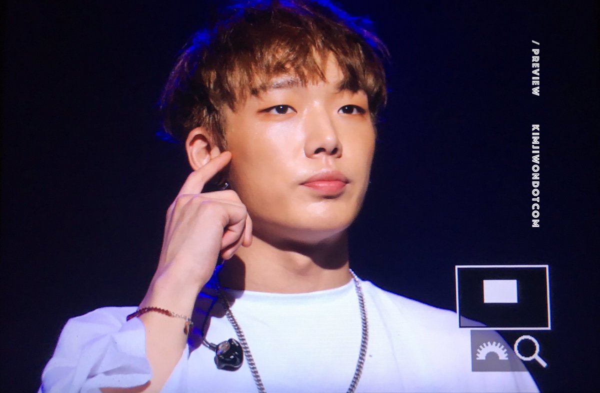 19951221_com's tweet photo. 170819 무브콘 Preview 4
#바비 #bobby #김지원���컴 https://t.co/VCpKrce8hE