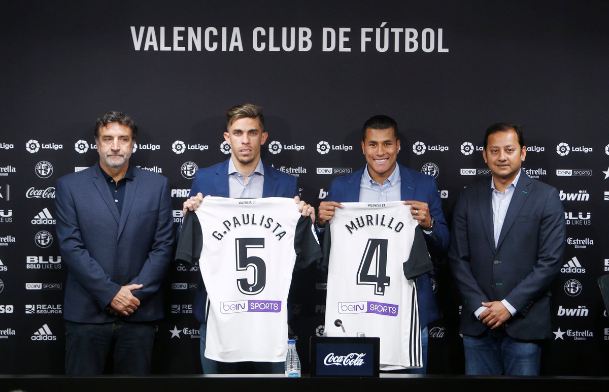 valenciacf's tweet photo. 📹 @gpaulista5 y @JeisonMurillo19, presentados como nuevos jugadores del VCF 👉 https://t.co/diPEOyrMSi https://t.co/WfekbawF2i