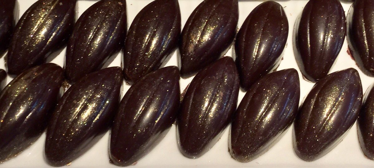 Chocolate Umbrella tweet media