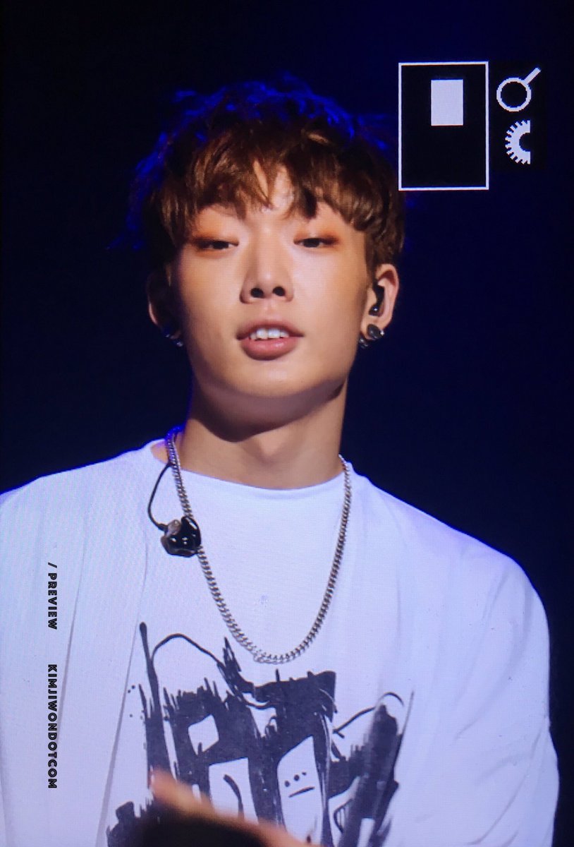 19951221_com's tweet photo. 170819 무브콘 Preview 6
#바비 #bobby #김지원닷컴

잘생교따 증말 증말루요 ✨✨🌹 https://t.co/9aGMDqZgnk