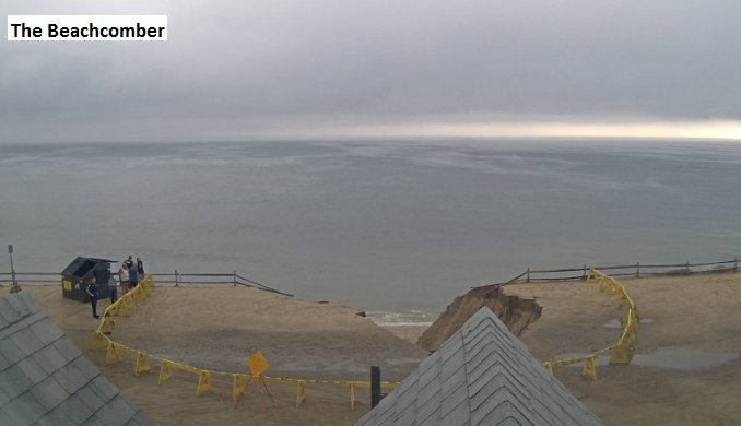 NBC10Boston's tweet image. Popular Wellfleet eatery The Beachcomber lost part of its parking lot, and a car, when a dune collapsed last night. trib.al/85Ri1wm