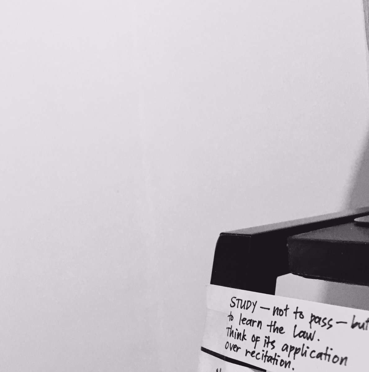 aungelineb's tweet photo. A #dailygrind reminder for me, and for all law students out there 📌 #AllAboutPurpose #GreaterRetention #StudyTip #KnowItByHeart https://t.co/M7LqXoUYBO
