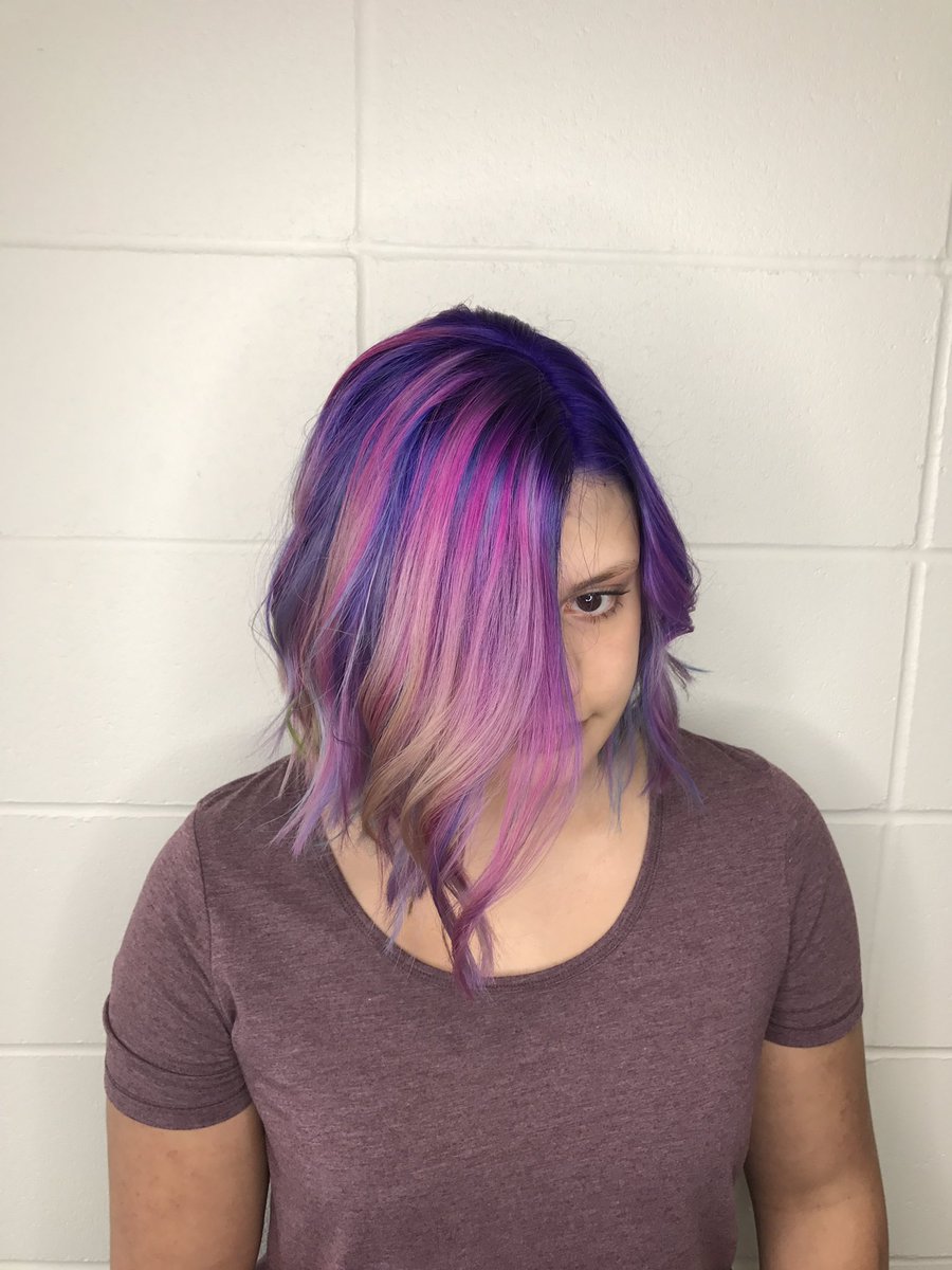 I love bringing out the inner unicorn in us 🦄🦄 #unicornhair #pulpriot #pravana #guytanginsprired #hairspiration #hairstylist #apprentice