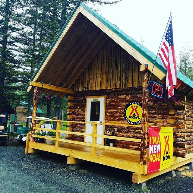 KOAKampgrounds's tweet photo. Stay at the beautiful Valdez KOA while you explore the Last Frontier in Alaska!
📷 IG's akonthego
#KOACamping #camp #AK #camping #exploreAK https://t.co/yq4idu9ms6