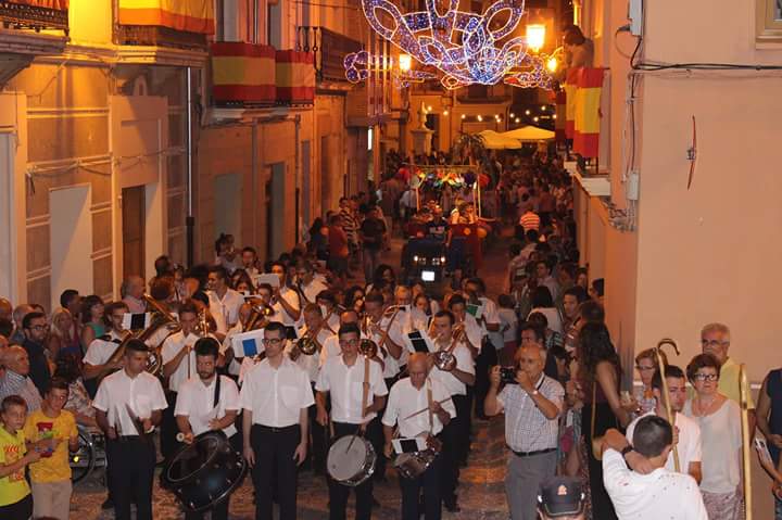 SMVilaBocairent's tweet photo. En uns dies, tocarem a la #cavalcada de #SantAgustí a #Bocairent que dóna inici a les #danses . 🥁🎶 #laVila #Tradicions #LesNostresFestes https://t.co/tL2RACu3B9