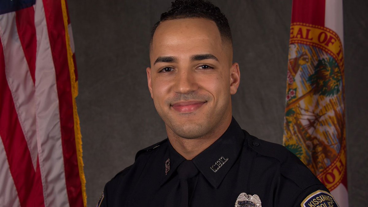 Photo of Officer Matthew Baxter who was shot and killed in Kissimmee bit.ly/2wZEzov?utm_me… https://t.co/f6VLQcQLFR