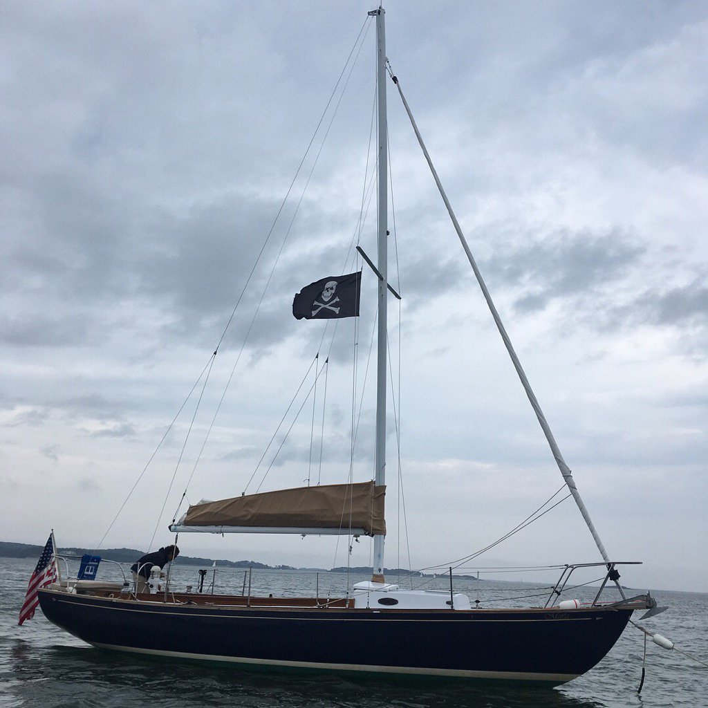 Jen__Cody's tweet photo. Went sailing yesterday on Cape Cod #maria #captChris #heaven https://t.co/oJBuEFFhZz