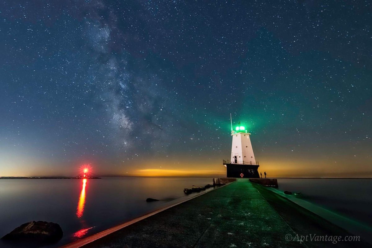 AptVantage's tweet photo. Milky Ludington Light, August 12, 2017 

16mm f4.5 at 25 seconds, ISO 8000

#milkyway #photography #puremichigan #pureludington #Lighthouse https://t.co/H6Gcl0Q0SR