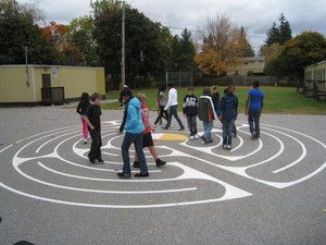 StratClass's tweet photo. Awesome interactive playground activities and ideas. ABCs..mazes.. labyrinth..obstacle courses..multiplication chart.."darts". #whymme https://t.co/MUYlbb3HRh