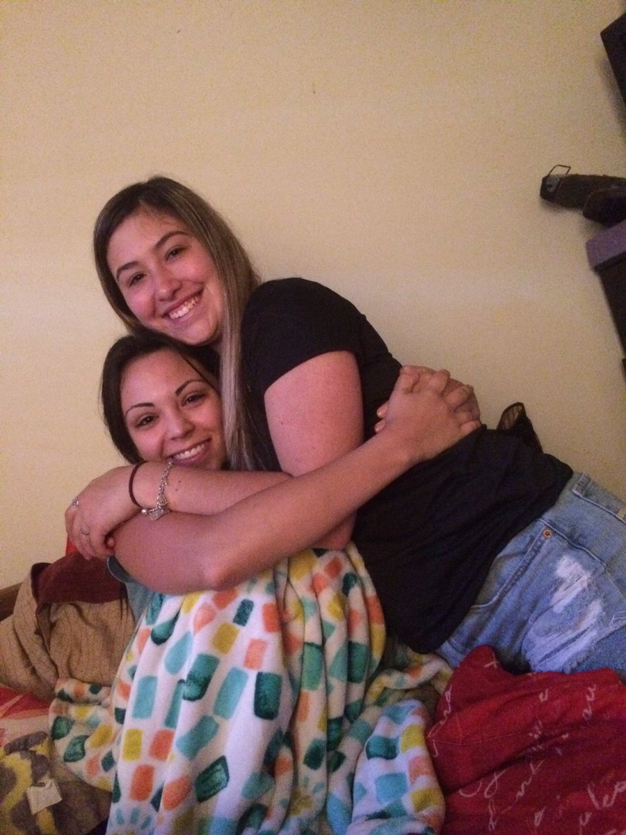 YbanezAmber's tweet photo. I'm that friend..😂👯 @MakaylaCan12  #CSTATbound https://t.co/qhO6smJI1b