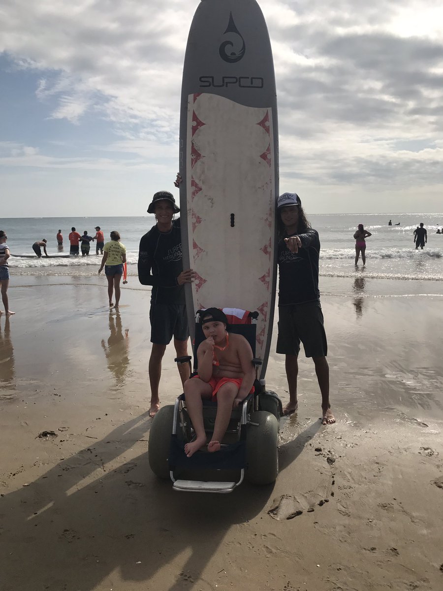 carmenwise0604's tweet photo. #SurfersHealing #Making a difference one ride at a time #AutismAwareness #APEcta2017 Incredible Exp for my nephew!  🏄❤️ https://t.co/361MJHnedX