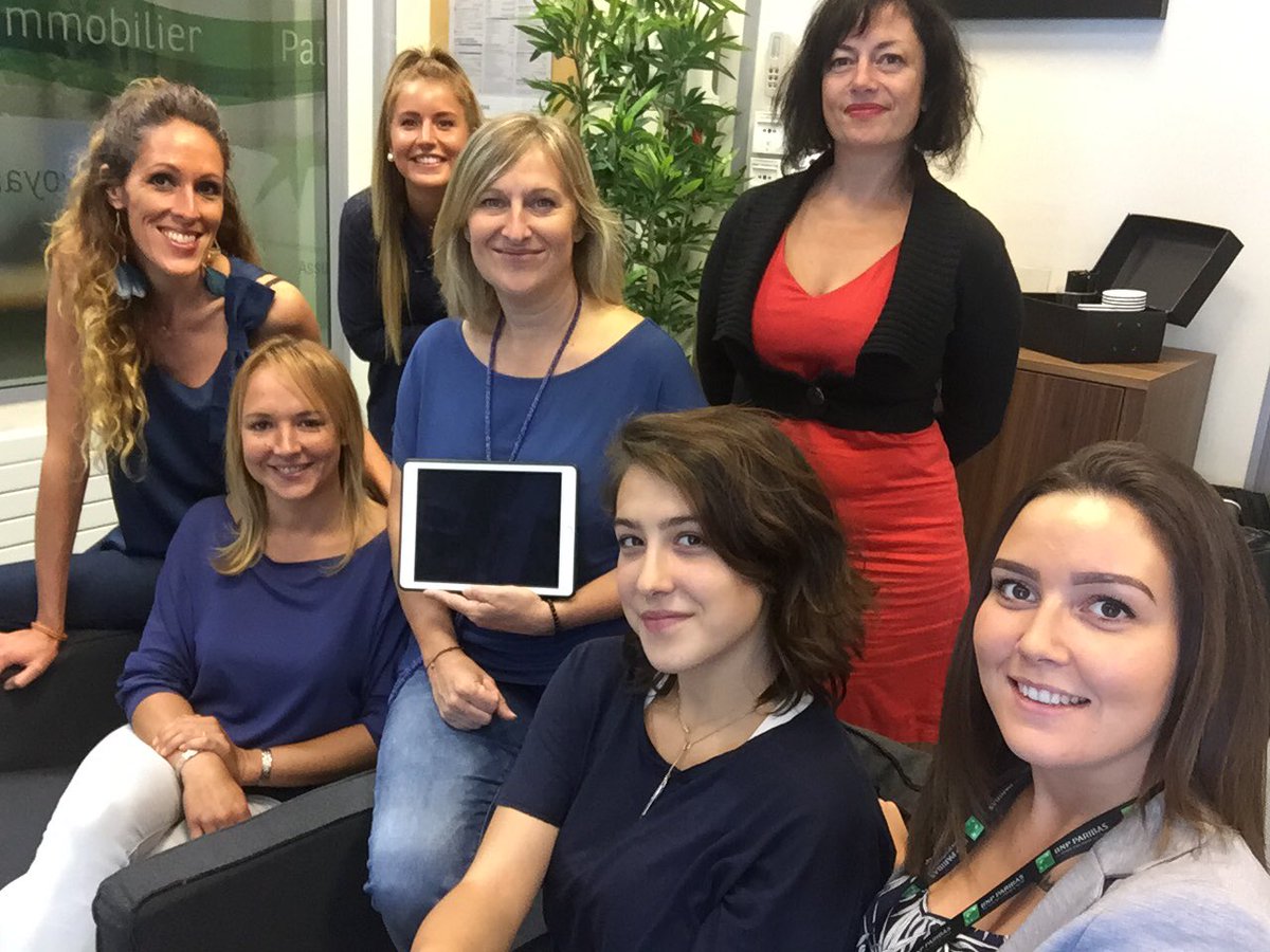 fannyheigs's tweet photo. Atelier digital ce matin sur l'agence de Saint leu la forêt 💻📲 #digital #transformationdigitale #saintleulaforet #bnpp #keyuser https://t.co/ArAPDoziDs