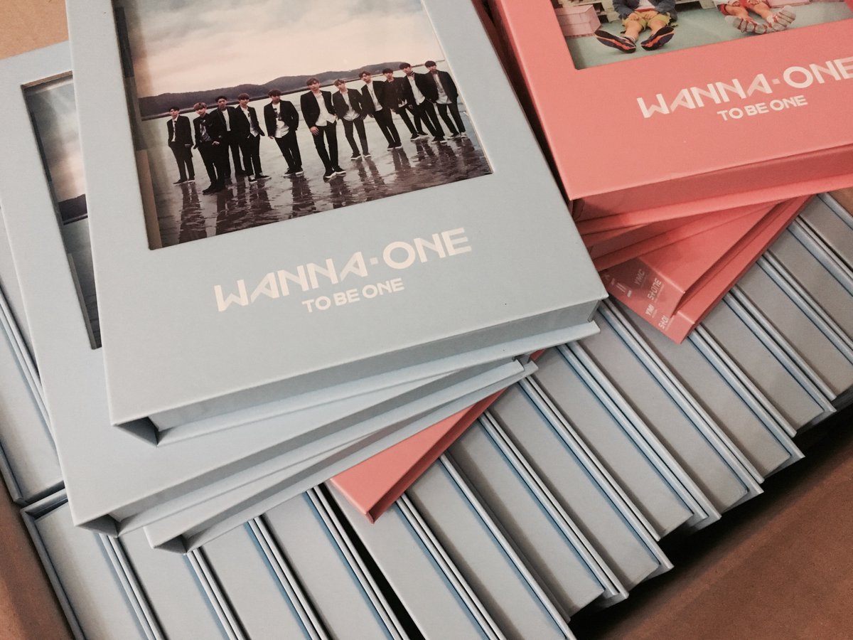 datadatapal's tweet photo. 워너원 풀세트 앨범 판매/RT나눔
(골든티켓O 포스터X)

💙스카이
김재환 / 하성운 / 이대휘 / 황민현 / 라이관린 / 윤지성 / 옹성우 / 박우진 / 배진영

❤️핑크
박우진 / 이대휘

RT 추첨 10분께 원하는 멤버 풀셋 앨범 나눔합니다 :) https://t.co/APR8TNvmDY