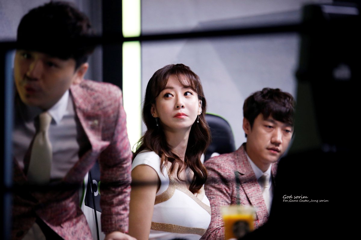 Sorim_god's tweet photo. [170816]  아름다운 그대에게 #APEX #APEXS4 #정소림 #캐스터정소림 #소림 #갓소림 #AFREECAFREECSBLUE #ROXORCAS #NCFOXES #FLASHLUX https://t.co/WHPs0R2bwj