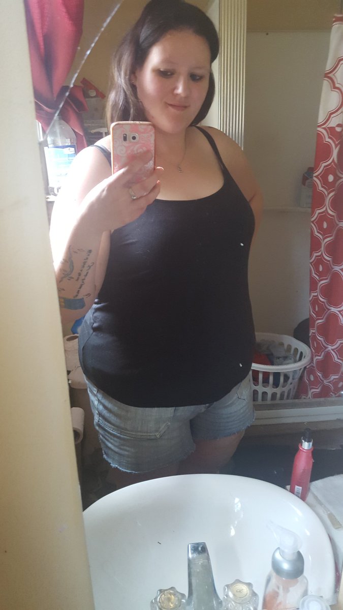 ashmuster's tweet photo. I'm extremely close to my 1st major weight loss goal #beatingpcos https://t.co/vtmv6pBoGg