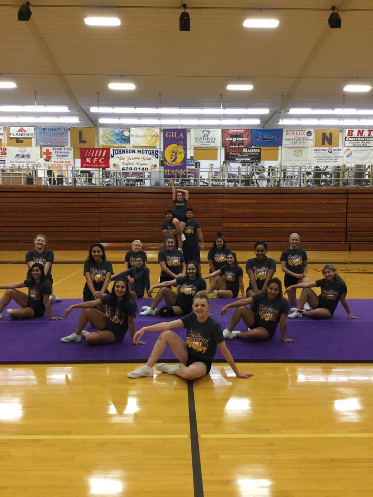 eaccheer's tweet photo. last day of camp #makingmonsters #eacheer https://t.co/Z5oKDwyw0S