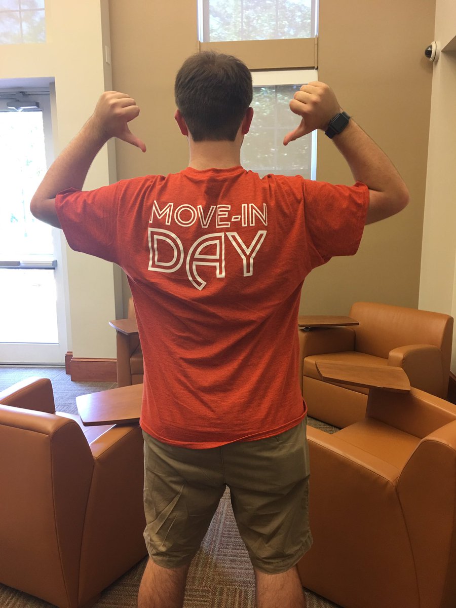 CU_Ignite's tweet photo. Catch us outside, helping you move in! How about Dat? Happy Move-In Day 2021! #CUignite #CUSpiritualLife https://t.co/ulRPFrhp1r