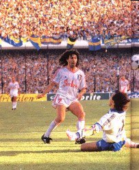 walterparodiok's tweet photo. gol a boca 1991 !!!!! español 3 boca 2 en la bombonera , si ganaba boca salia campeon !!!! tuvo que esperar !!! hasta san martin de tucuman https://t.co/5IIo30Vv02