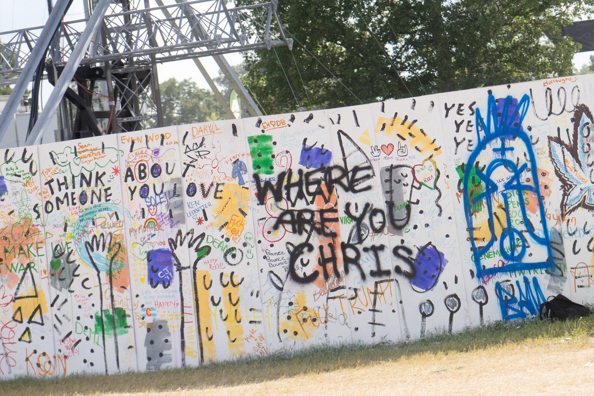 Here's hoping somebody found Chris... 🤷‍♀️
 #Bonnaroo(📸: <a href="/MandiSaysDance/">Mandi Nulph</a> )