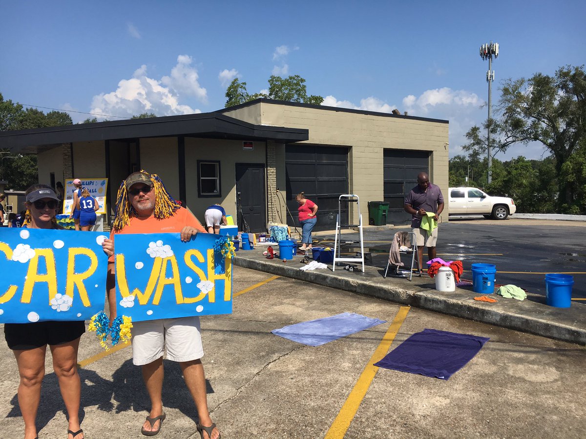 mrgstubb's tweet photo. No lines. No waiting. Support Phillips Lady Pirates Volleyball!!  $8 donation requested. https://t.co/lkVfCruLa5