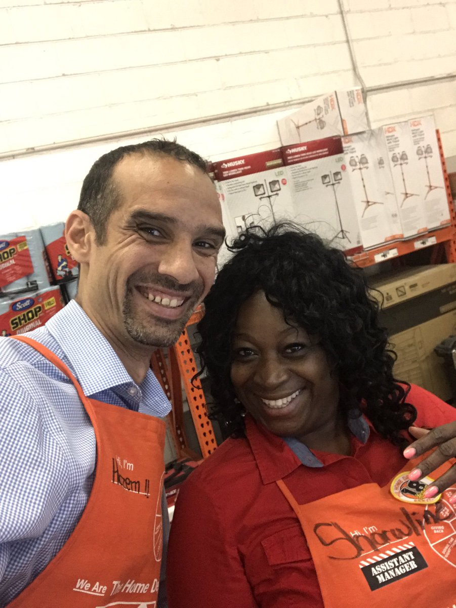 HazemElrashidi's tweet photo. Happy Birthday to my Sasm, @Sharwline !! @hdbosslady https://t.co/GTTN1YqQ5G