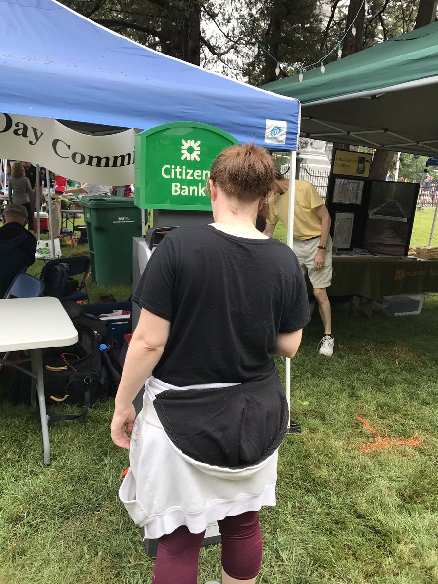 mjws2000's tweet photo. The ATM machine @OldHomeDay is a hit!  No problem if you forgot your cash! https://t.co/zFrWl4Xlhk