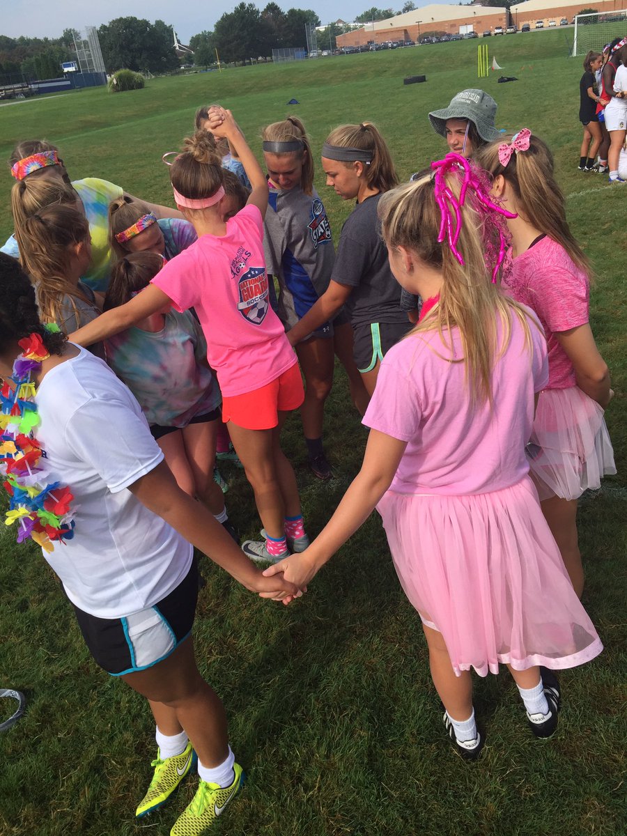 GALancerGSoccer's tweet photo. Event 4: Human Knot. Champions: combined team of Izzy, Claudia, Elaine, and Megan's families! #winnerbydefault https://t.co/eoE1PGP5Ks