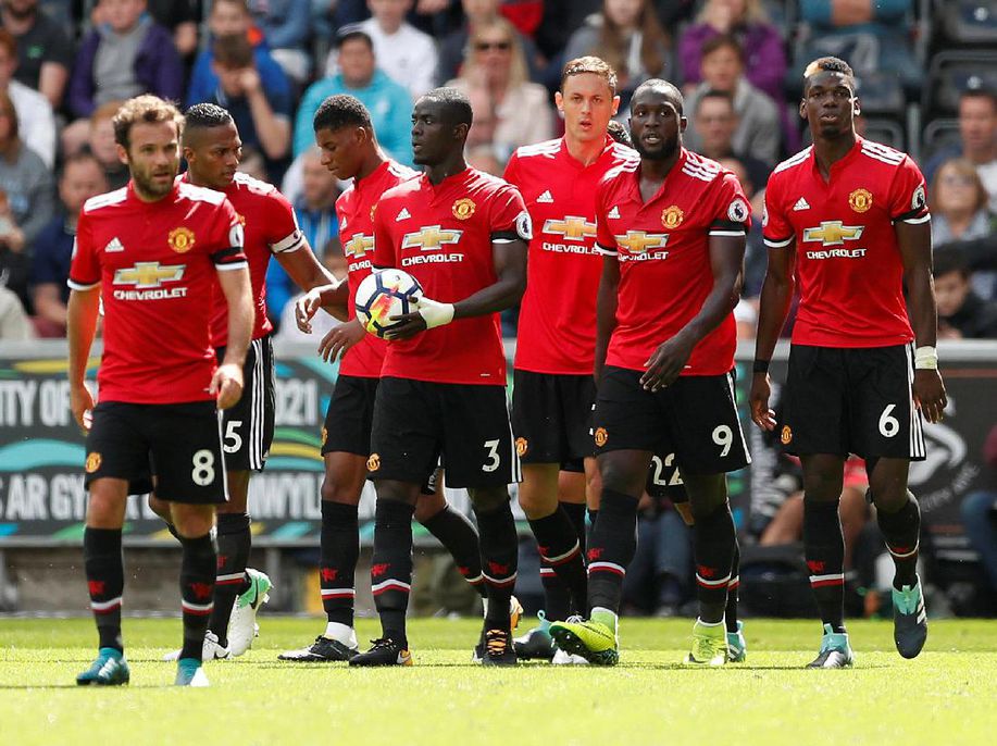 detiksport's tweet photo. Setelah 110 Tahun, MU Langsung Panas di Dua Laga Pembuka https://t.co/z6IkExsKZH https://t.co/B1GVY4NXdr