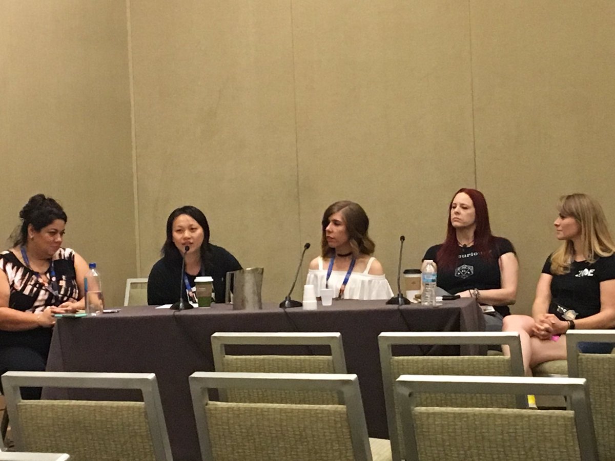GinTonicFilms's tweet photo. Gin's on a panel! #womeninfilm #GINcon #GenCon50 #ginandtonicfilms https://t.co/dwwGWtTrDZ