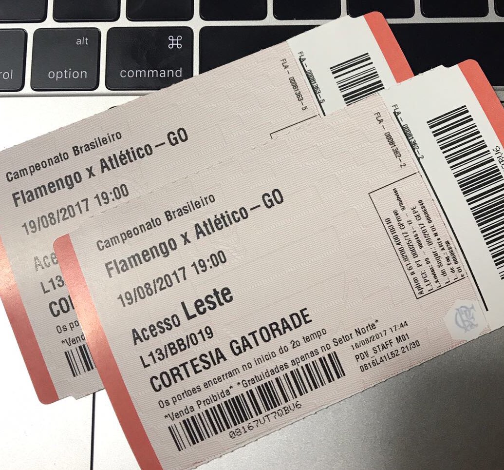NivinhaFla's tweet photo. Quer ganhar um par de ingresso pro jogo de hj? RT nesse tweet! Sorteio às 14 h. https://t.co/XR3LmLCEJX #osuorfazmágica https://t.co/2zLONAsvff
