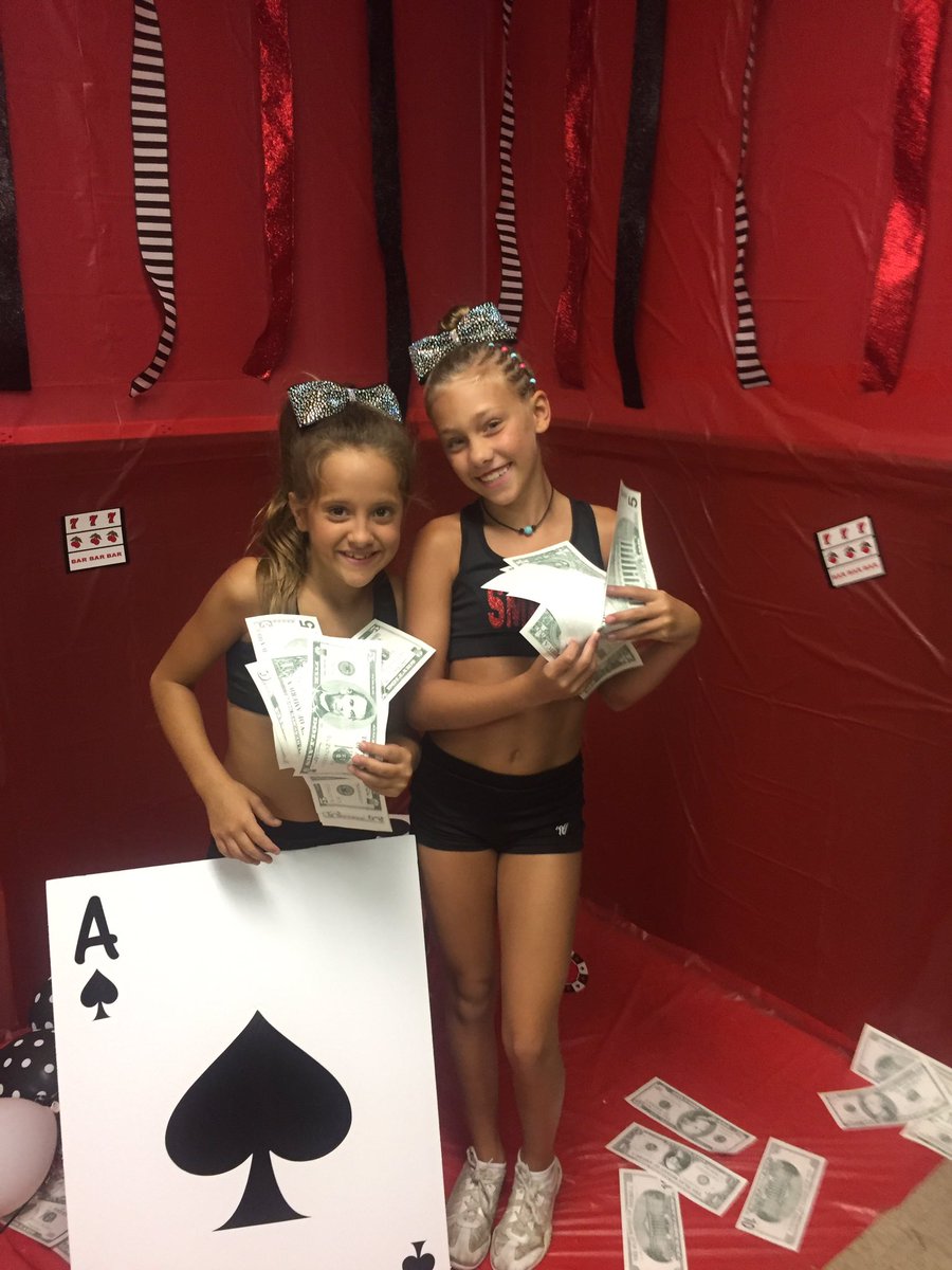 jennyjr34's tweet photo. Who's ALL IN for @SuperiorCats_CA this season?! @CA_CharlotteNC #superiorsmash #choreocamp https://t.co/Anu18SRIob