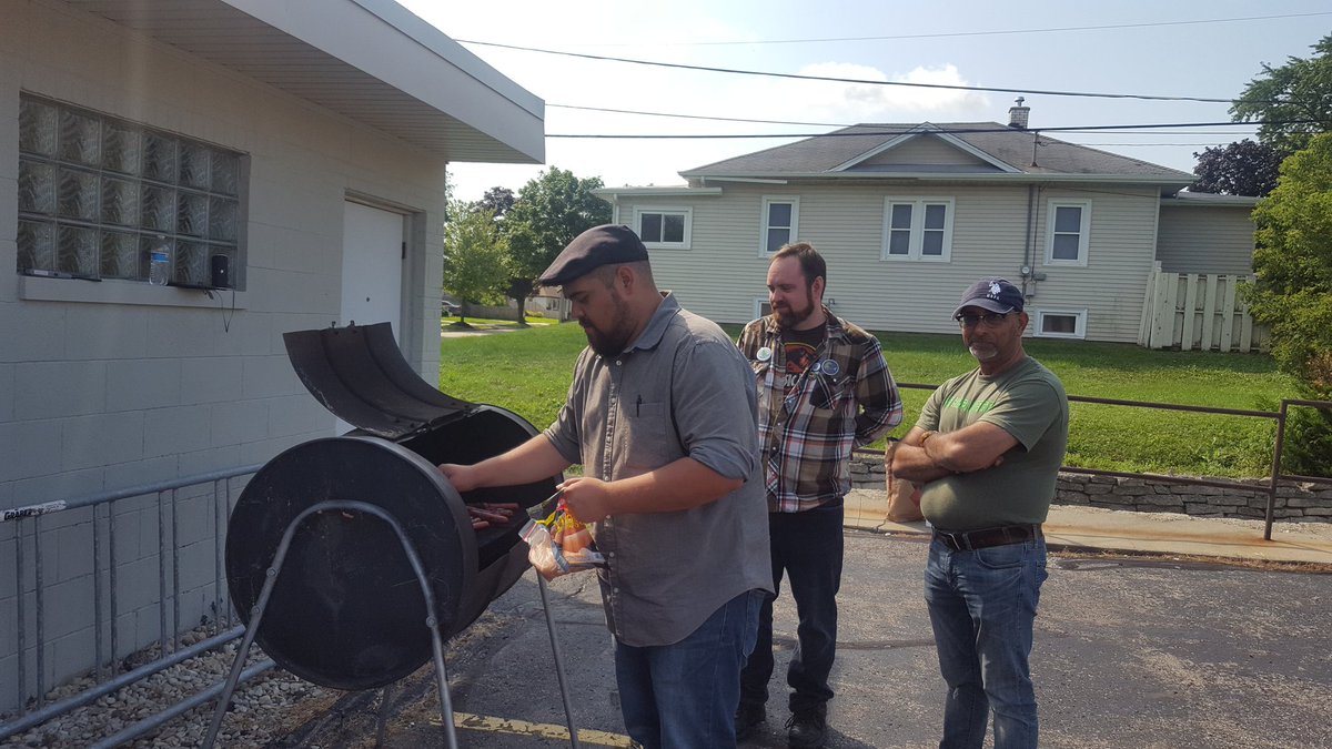 WaukGreenParty's tweet photo. Come support the Racine Green Party, have a hot dog, and find some treasures in their yard sale.   4601 Washington Ave. Racine, Wisconsin https://t.co/k4ojsdGoDN