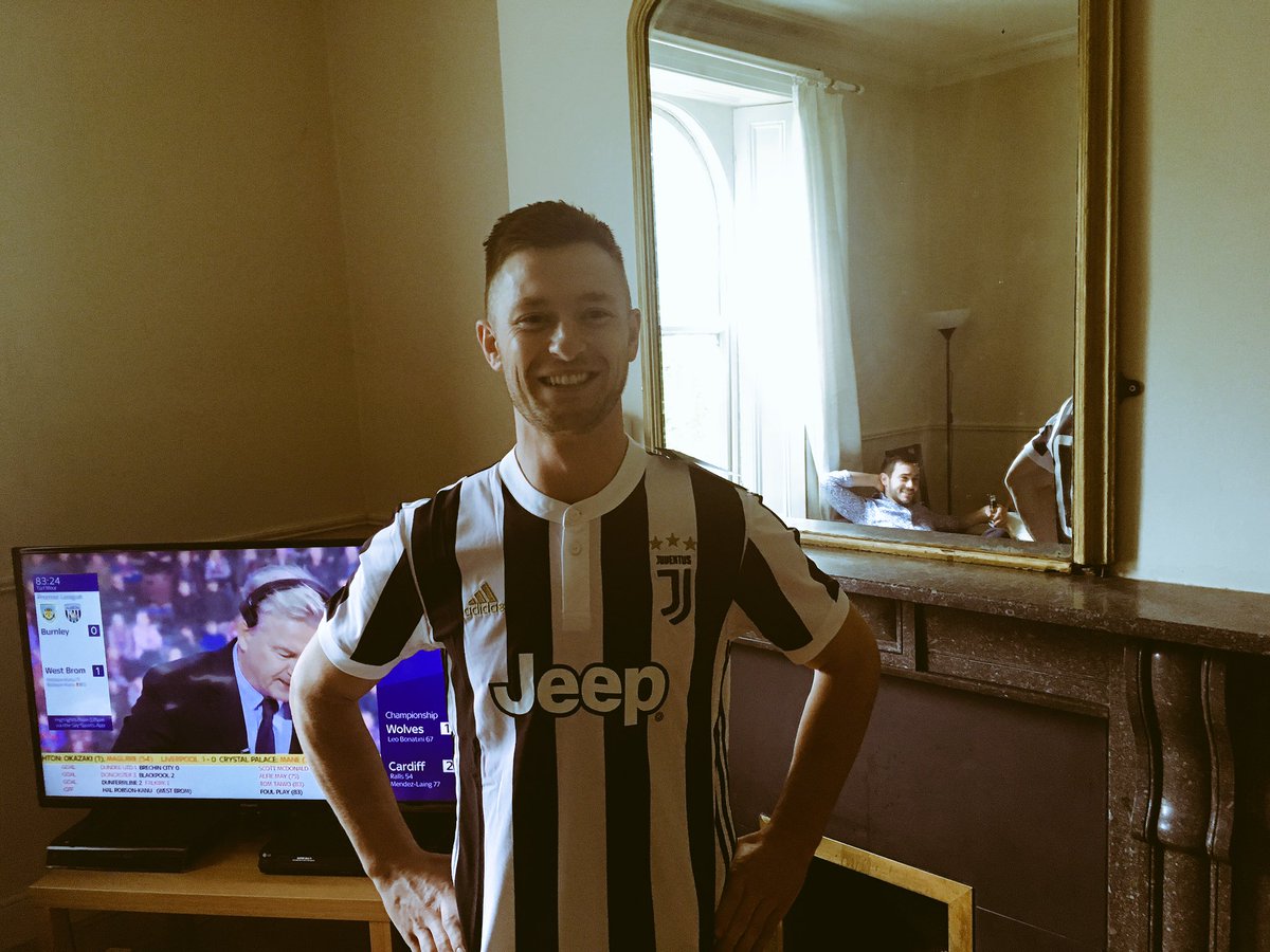 jostigan's tweet photo. New season, New jersey... lets make it 7 🏆 @juventusfcen #numerodieci #theoldlady #bianconeri https://t.co/opbaOtiFEp