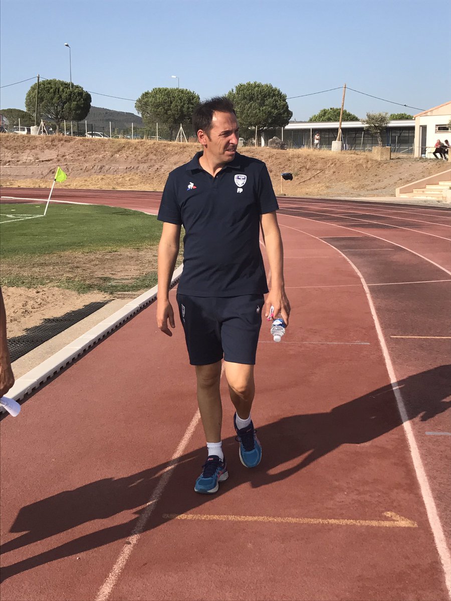 CFBPFC's tweet photo. Dans 5' ça part #EFSBER #AllezBPFC https://t.co/5y6wntcmfm