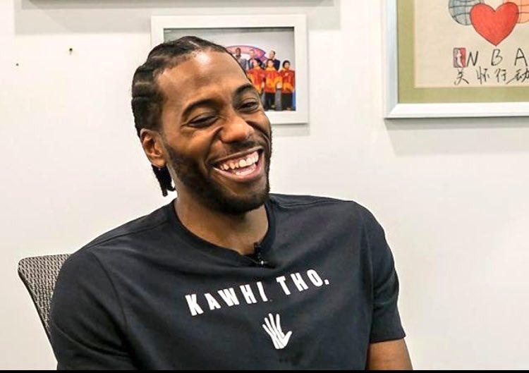 ItsGPop's tweet photo. THIZ IS A SUPUR RARE PIC OF KAWHI SMILIN

rt for 5 yearz of gud luk 

ignor n hav bad luk for a miliun yearz https://t.co/HT1OzPCTIk