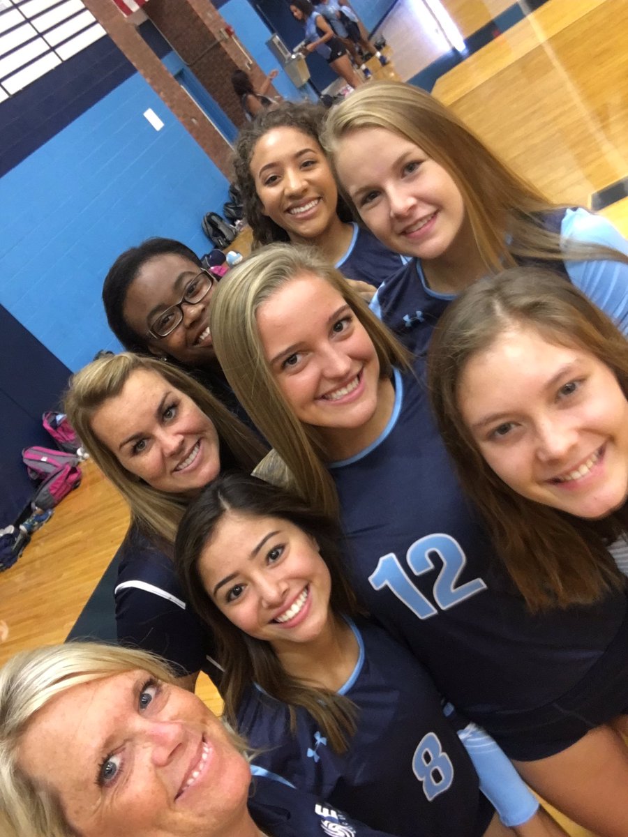 BELancerVB's tweet photo. #senior17 https://t.co/eK6JHQxawa