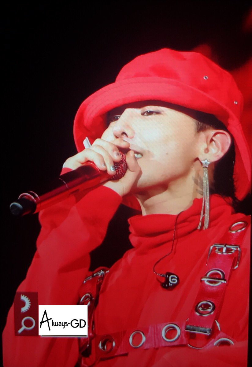 always_gd's tweet photo. ACT III, M.O.T.T.E In Fukuoka

GooDnight 🌺

#권지용 #KWONJIYONG 
#지드래곤 #GDRAGON 
#AlwaysGD https://t.co/STYQ3WFIb6