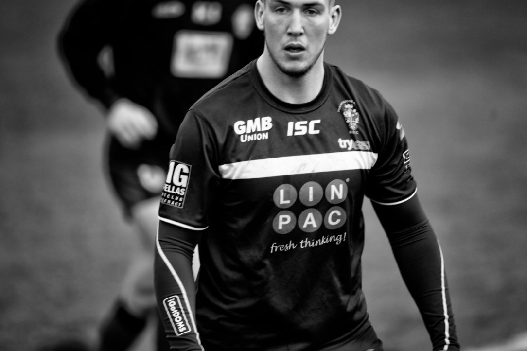 iGD_Sport's tweet image. Inserted vented panels and elements of high wicking enable maximum #compression from your Mens #CompressionTop. ow.ly/pEPg30bZVGI