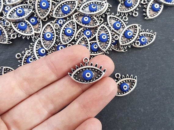 Lylaaccessories's tweet image. NEW Charms 😉 lylasupplies.etsy.com #evileye #evileyecharms #handmade #turkisheye #nazar #evileyebeads #greekeye #lucky #boho #gypsy #etsy