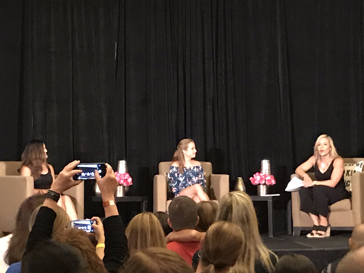 The <a href="/BeGrander/">Grander</a> summit just started!! #gymnastics