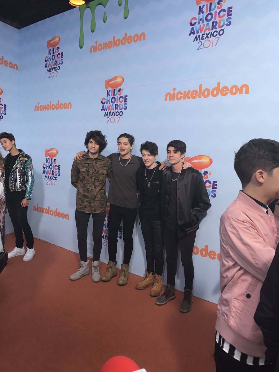 15a20's tweet image. Aquí están los más esperados de la noche @CD9 😍👑 #coders hoy veremos triunfar a nuestros niños en los #KCA2017 #KCAMexico2017