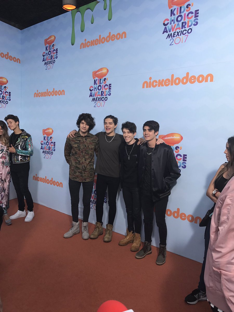15a20's tweet image. Aquí están los más esperados de la noche @CD9 😍👑 #coders hoy veremos triunfar a nuestros niños en los #KCA2017 #KCAMexico2017