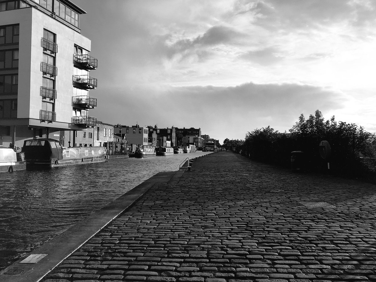 garner_si's tweet photo. Here's to a great @edfringe, beautiful work, beautiful people, beautiful city. So excited for new work. Can't wait to be back next year! Cya https://t.co/pEZG8euYp3