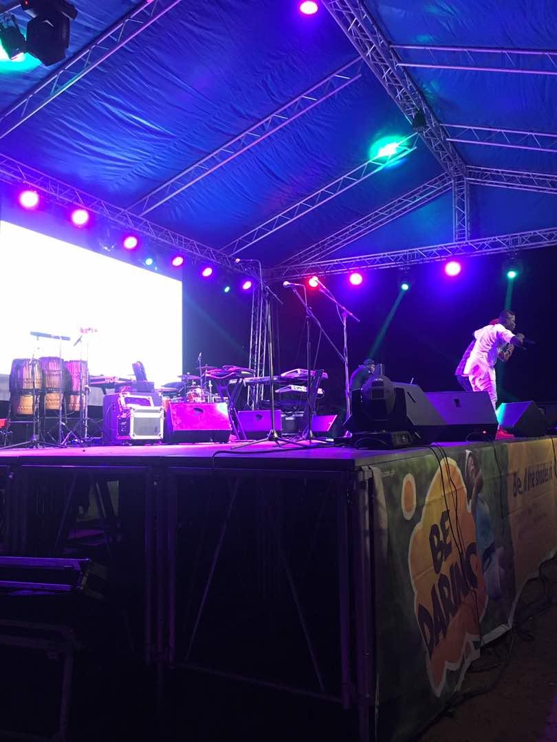 iamNanaKobby's tweet photo. The Show Just Started. #Power2DoMoreConcert. The Crowd Is Waiting For @sarkodie & @DJMENSAH1 To come rock the stage. ๐ฏ https://t.co/ajRcmajLdb