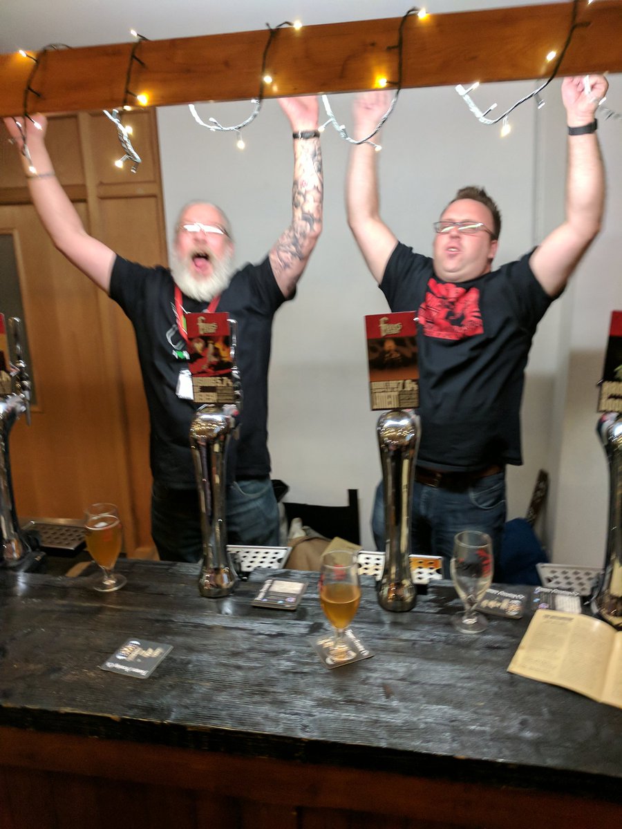 Here's the @FownesBrewing boys rocking out to Don't Stop Believing by Journey <a href="/BeerBazaarBrum/">Beer Bazaar Brum</a> 😀
