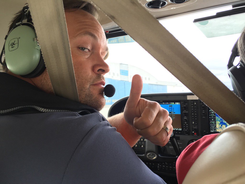 wx8's tweet image. Happy #NationalAviationDay, just another #MadeUpHoliday that allows people to post selfies ✈️